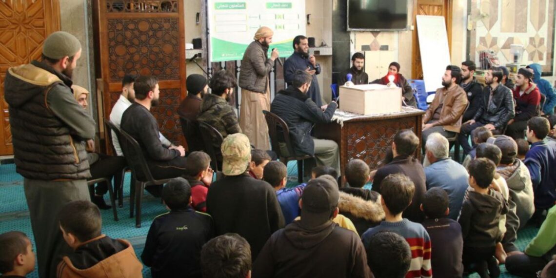 خاص | المنابر في إدلب بين السيطرة و”التوجيه”.. هل تؤدي حكومة اﻹنقاذ واجباتها أم تكرر سياسات اﻷسد؟