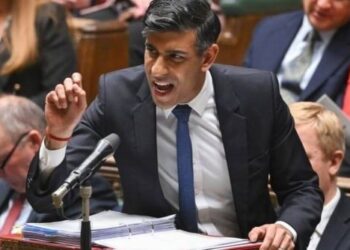 بريطانيا توافق على قانون ترحيل طالبي اللجوء إلى رواندا