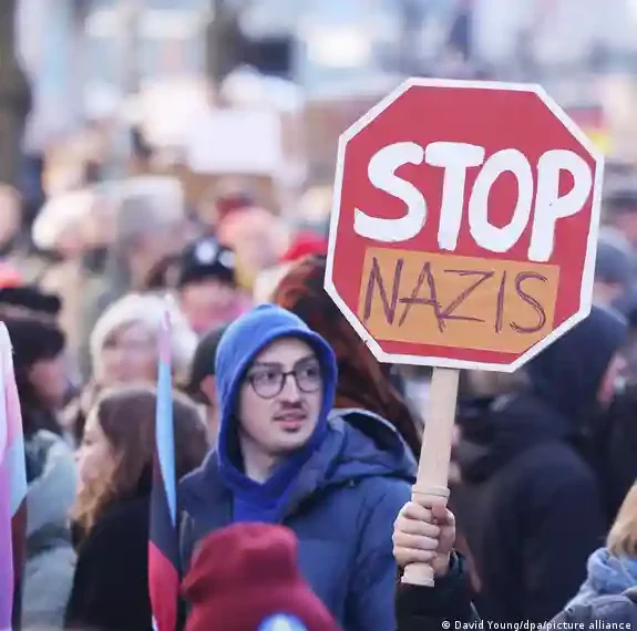 التغيرات قد تهدّد وضع السوريين في ألمانيا مع تصاعد دعوات الترحيل