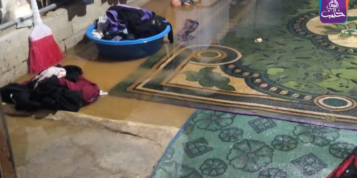 غرق الخيام في مخيمات عفرين إثر الهطولان المطرية