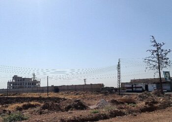 خاص | تحت غطاء رسمي.. الميليشيات تستغل الواقع المعيشي للزج بأبناء حمص بمعارك لا ناقة لهم فيها ولا جمل