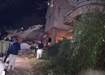 مبنى انهار أمس في الشويفات بلبنان