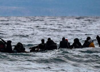 مهاجرون وسط البحر المتوسط - صورة تعبيرية