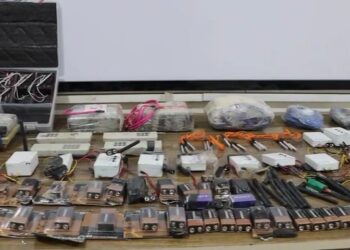 المتفجرات التي عثرت عليها السلطات الأمنية التابعة للجيش الوطني