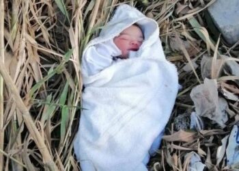 أكثر من 100 طفل مجهولي النسب خلال عام واحد بمناطق سيطرة اﻷسد.. ماذا عن المشردين؟