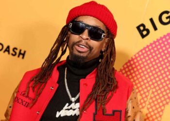 مشاهير أمريكيون يدخلون اﻹسلام تباعاً.. كيف تحولت محنة غزة إلى مصدر للإلهام؟