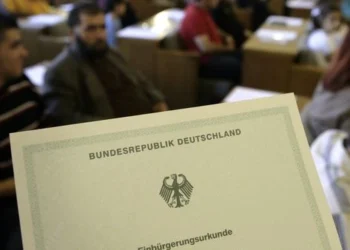 السوريون يتصدرون قائمة الحاصلين على الجنسية الألمانية في غيلزنكيرشن شمال الراين
