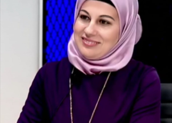 سهير أومري - كاتبة وصحافية سورية - لديها 5 كتب مطبوعة و3 مجموعات قصصية