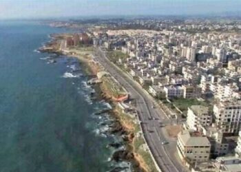 إضراب للسائقين وازدحام في جبلة.. أزمة الوقود تتوسّع