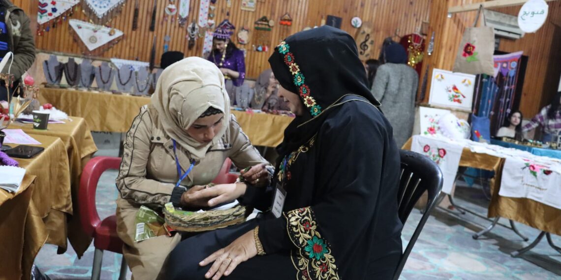 النقش بالحناء