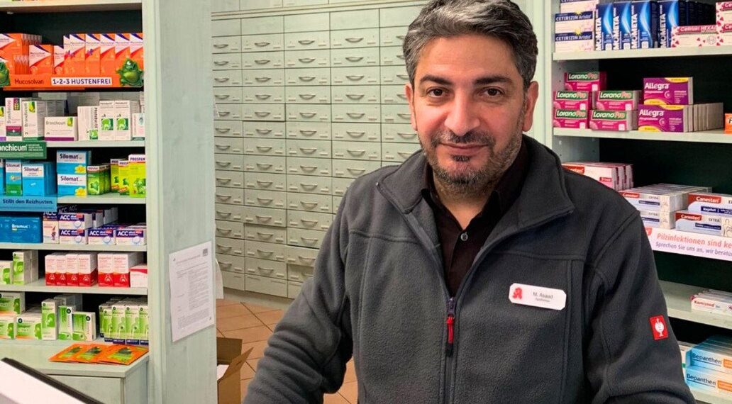 سوري ينجح في امتلاك صيدلية خاصة بألمانيا
