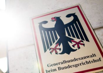 الشرطة الألمانية تقبض على سوريين يشتبه في انتمائهما إلى تنظيم الدولة