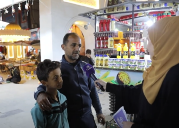 حزورة رمضان اليوم من مدينة اعزاز وفيها _ من هو الشخص الذي يجلس أمام الملوك؟