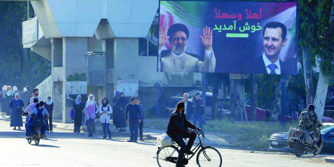 تقرير: إيران تطالب اﻷسد بسداد 50 مليار دولار