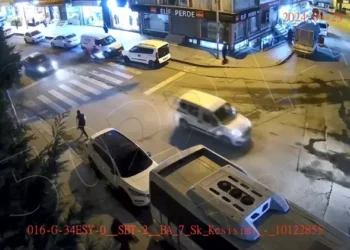 بينهم ضابطا شرطة.. القبض على عصابة تهدد رجال أعمال سوريين في إسطنبول