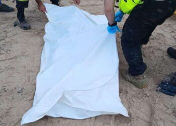 الدفاع المدني​ اللبناني يعلن العثور على جثتي شابين سوريين عند الشاطئ