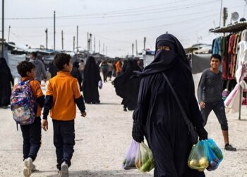 بغداد تعتزم استعادة مئات من مخيم الهول قريباً