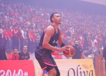 من إسرائيل إلى “أهلي حلب”.. تعاقد سلطة اﻷسد مع لاعب كرة سلة أجنبي يثير الجدل