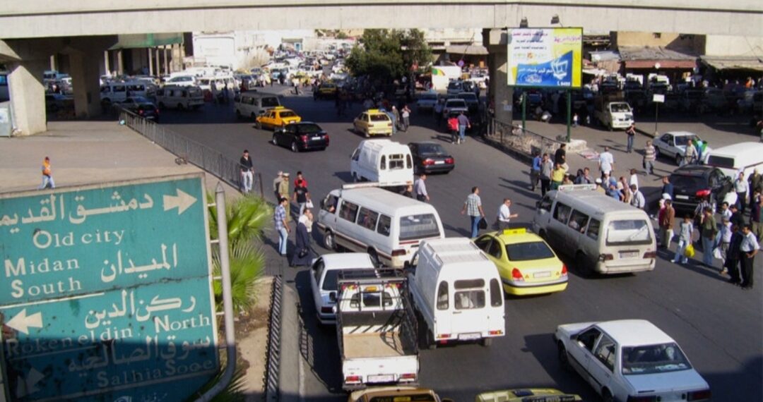 أزمة نقل خانقة في دمشق.. والسبب هذه المرة هو اﻹنترنت !