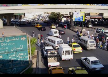 أزمة نقل خانقة في دمشق.. والسبب هذه المرة هو اﻹنترنت !