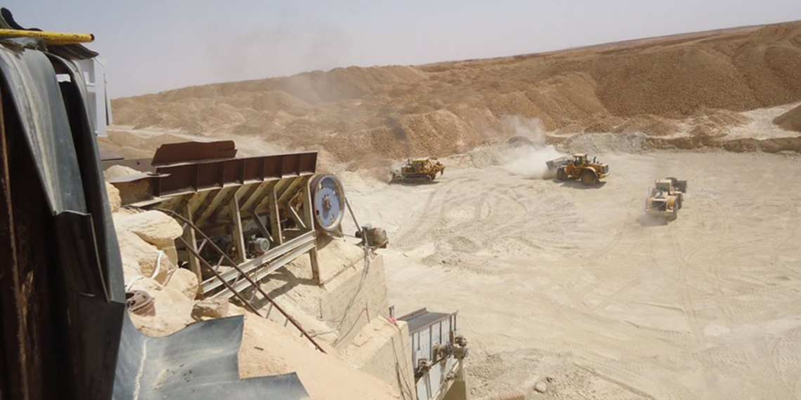 تتركز حقول الفوسفات شرق محافطة حمص في البادية السورية