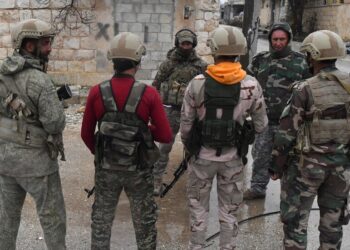 سوريون في الجيش الروسي