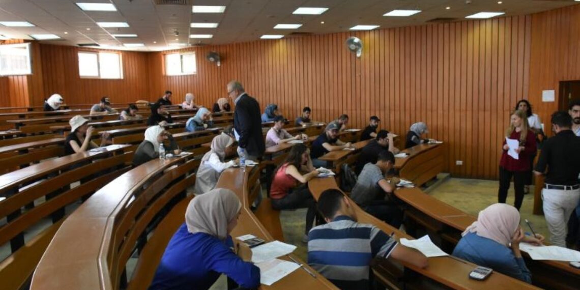 سوريا تحتل مرتبة متقدمة بين الدول من حيث عدد طلابها الدارسين في الخارج