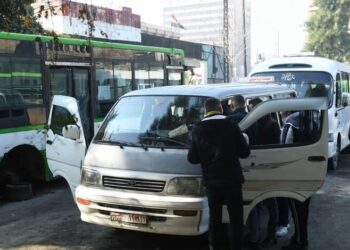 أزمة المحروقات تخنق السكان من جديد.. سعر “دور البنزبن” يصل لأرقام غير مسبوقة في حلب