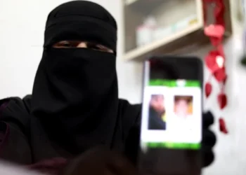 هل سمعت بجائزة اللطف العالمية؟ .. هذه السورية حصلت عليها بسبب مجهودها الاستثنائي في إدلب