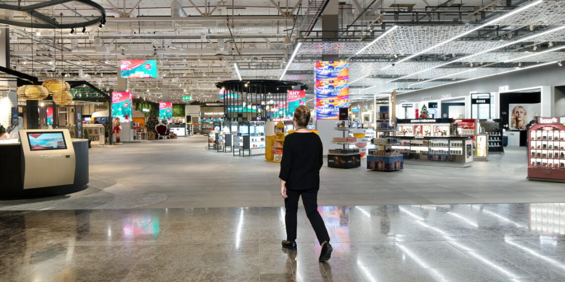 ما يجب حمله في مطارات السويد