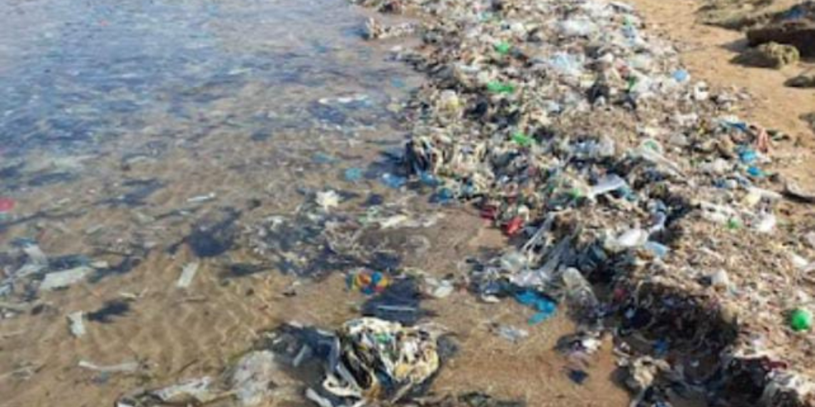 تراكم القمامة في طرطوس