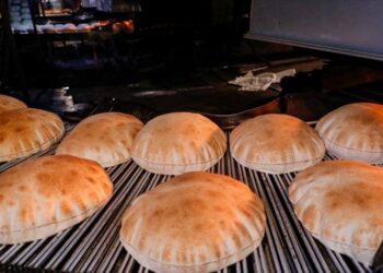 الخبز السوري ينافس نظيره التركي بقوة بينما يلقى اهتماماً متزايداً من مواطني البلد