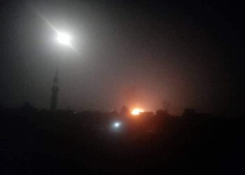 استهداف شحنة أسلحة إيرانية قرب مدينة البوكمال شرق سوريا