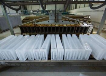 قوالب الثلج في الرقة