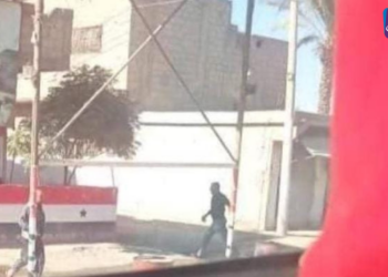 حاجز للفرقة الرابعة قرب مدينة الرقة