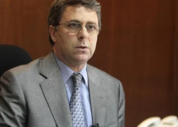 القضاء الفرنسي يحقق في دور الحاكم السابق للمصرف المركزي التابع لسلطة الأسد