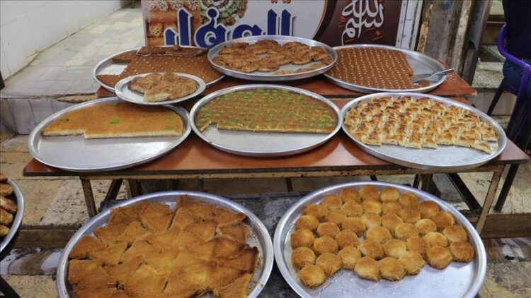 خاص | صنّاع الحلويات في إدلب يكافحون من أجل الاستمرار