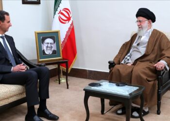 بشار الأسد يعزي خامنئي بعد مقتل رئيسي