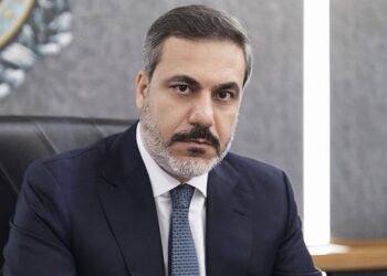 خاص | فيدان يربط مصير الشمال السوري بالقرارات الأممية.. هل ستناقش أنقرة “الانسحاب”؟