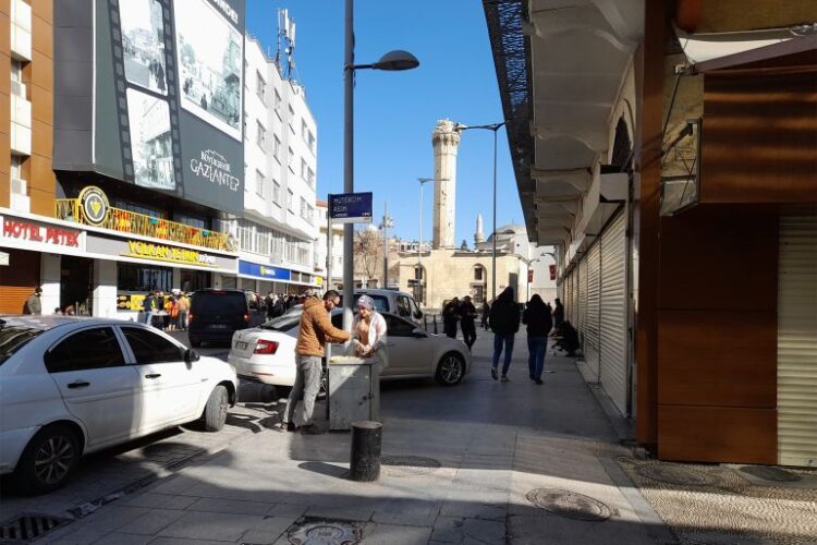 خاص | انخفاض كبير لعدد السوريين في غازي عنتاب.. هل تتراجع حملات الترحيل؟