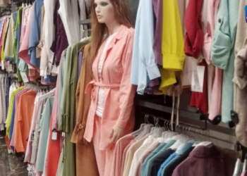 أحد محال بيع الألبسة الصيفية في دمشق