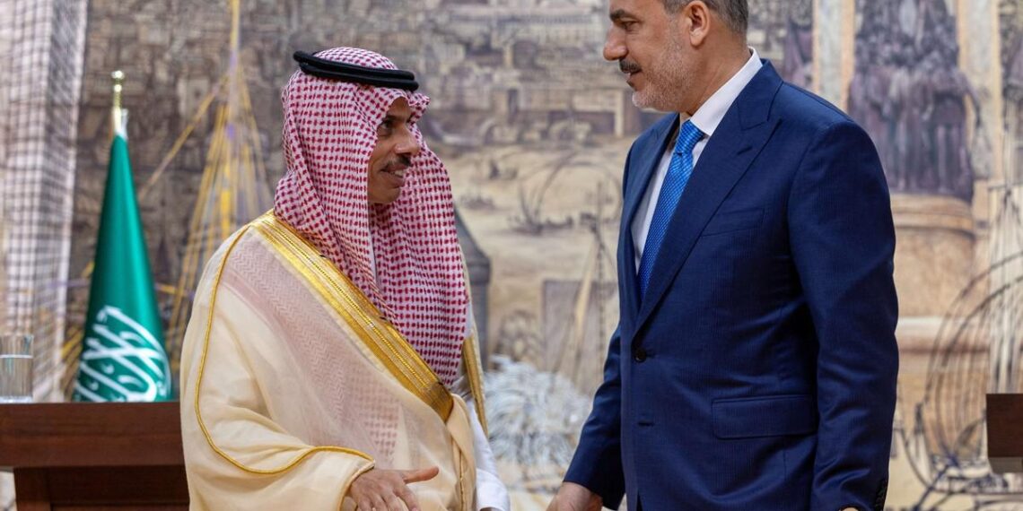 خاص | هل ترتبط المشاركة التركية في اجتماعات جامعة الدول العربية بالتطبيع مع الأسد؟