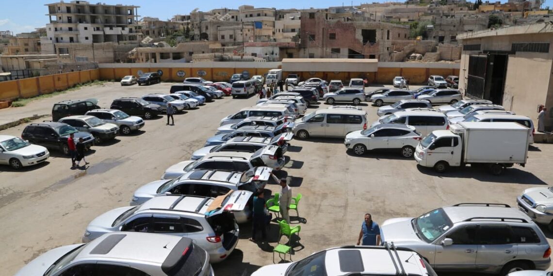 خاص | سيارات أرخص وقود أغلى.. من المستفيد من هذه الأوضاع في الشمال الغربي؟