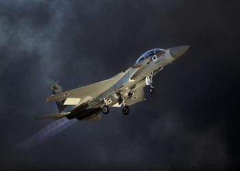 خاص | الضربة الإسرائيلية على إيران.. مسرحية أم حقيقة؟