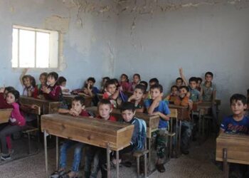 خاص | السنة الدراسية الجديدة تزيد هموم الآباء في الشمال السوري