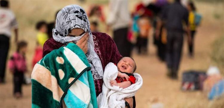 خاص | الجشع ينتظر أمواج النازحين نحو الشمال السوري.. أين “الحكومة”؟