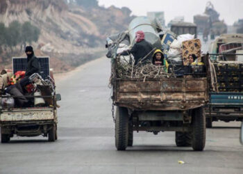 خاص | موجات نزوح جديدة في الشمال السوري.. المدنيون يبتعدون عن خطوط التماس !