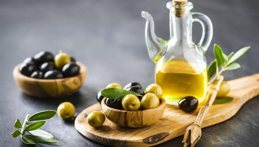 خاص | أسعار الزيت والزيتون.. ارتفاع مستمر لم يكسره “الموسم” في الشمال السوري