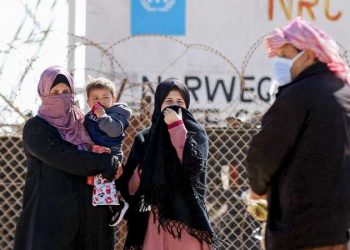 خاص | صعوبات معيشية وراء تراجع عدد السوريين في الأردن