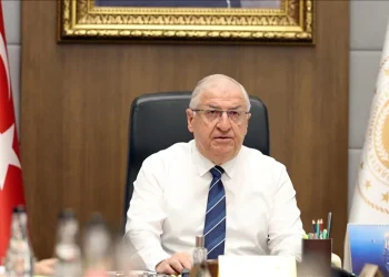 خاص | تركيا تدعو الأسد لاستغلال “الفرصة”.. وتصريح هام من وزير الدفاع بشأن الجيش الحر